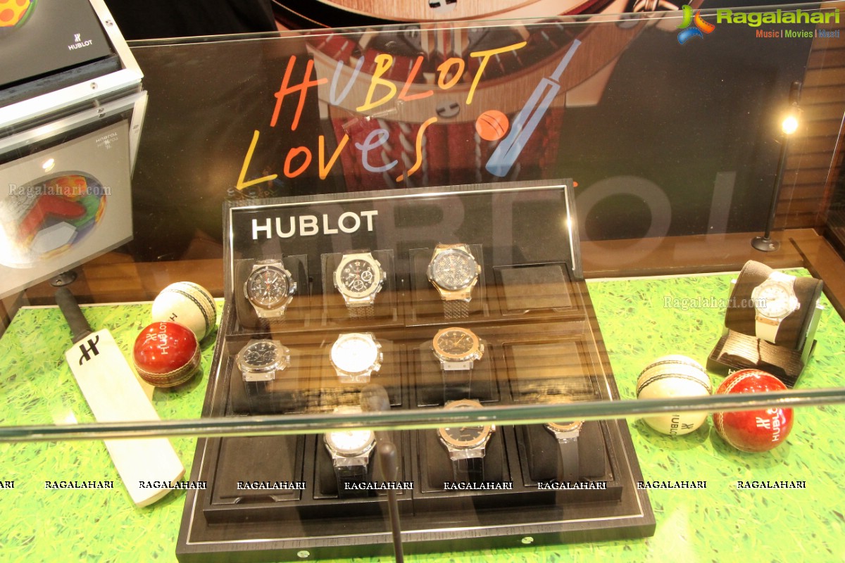 Launch of 'Hublot' at Kamal Watch Co. by Harbhajan Singh