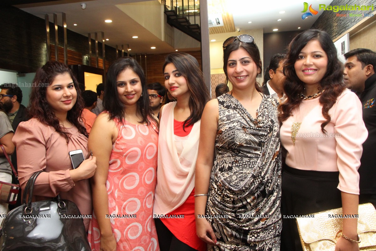 Launch of 'Hublot' at Kamal Watch Co. by Harbhajan Singh