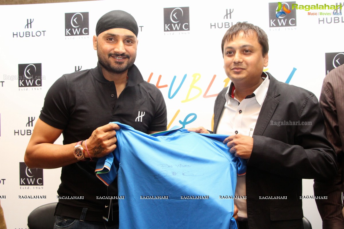 Launch of 'Hublot' at Kamal Watch Co. by Harbhajan Singh