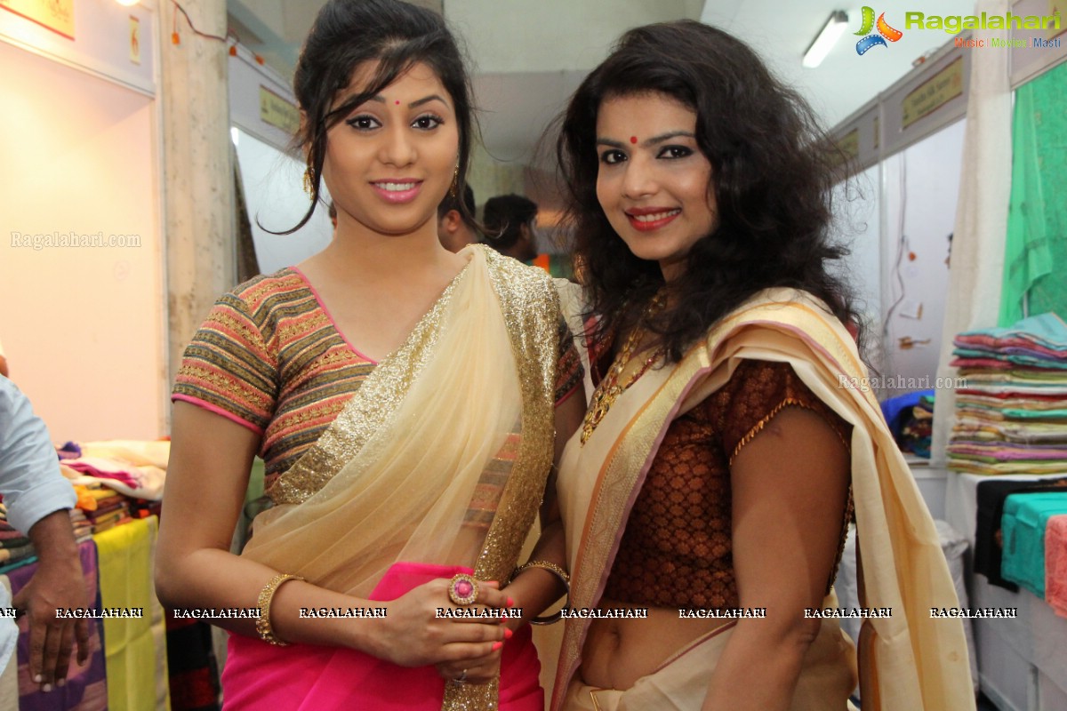 Shalini Modani and Actress Hamida Launches Silk India Expo