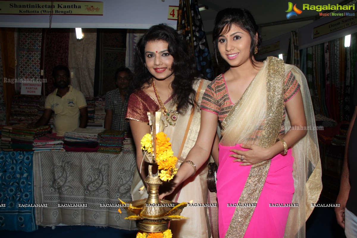 Shalini Modani and Actress Hamida Launches Silk India Expo