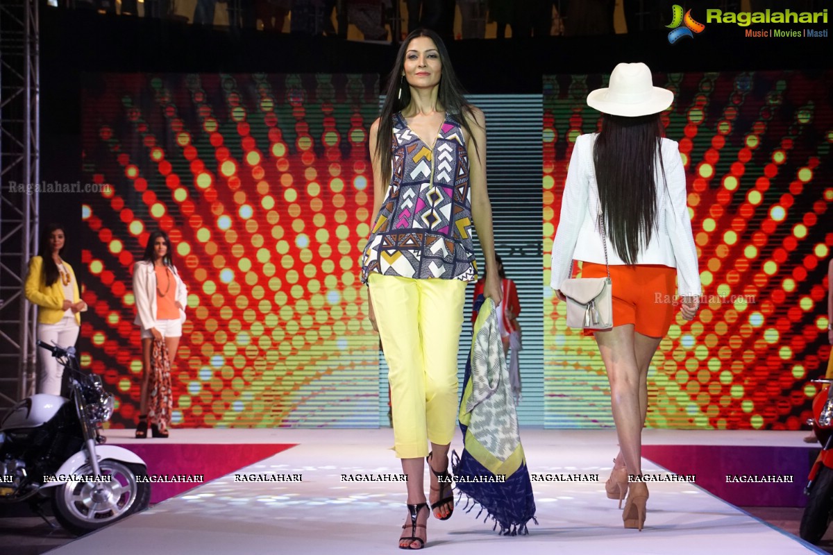 Summer Fashion Showcase at The Forum Sujana Mall