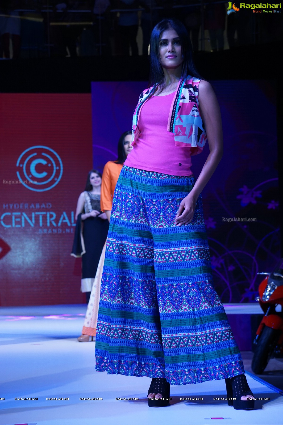 Summer Fashion Showcase at The Forum Sujana Mall