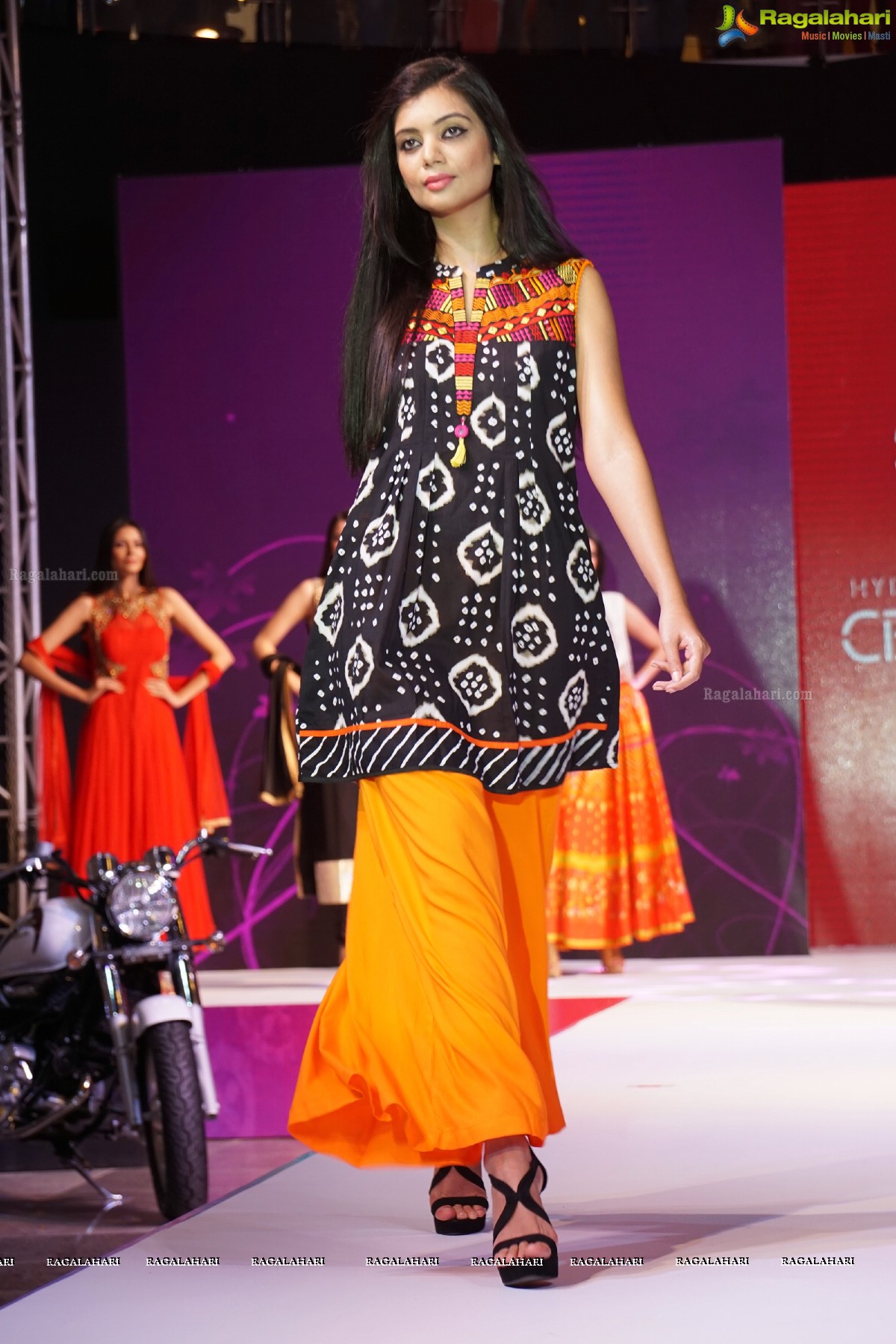 Summer Fashion Showcase at The Forum Sujana Mall