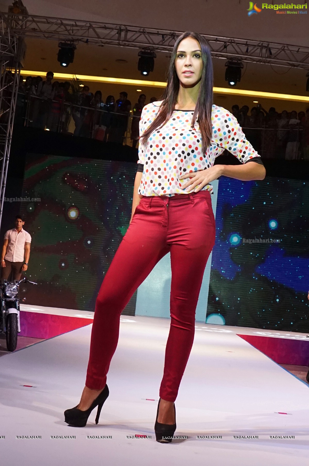 Summer Fashion Showcase at The Forum Sujana Mall