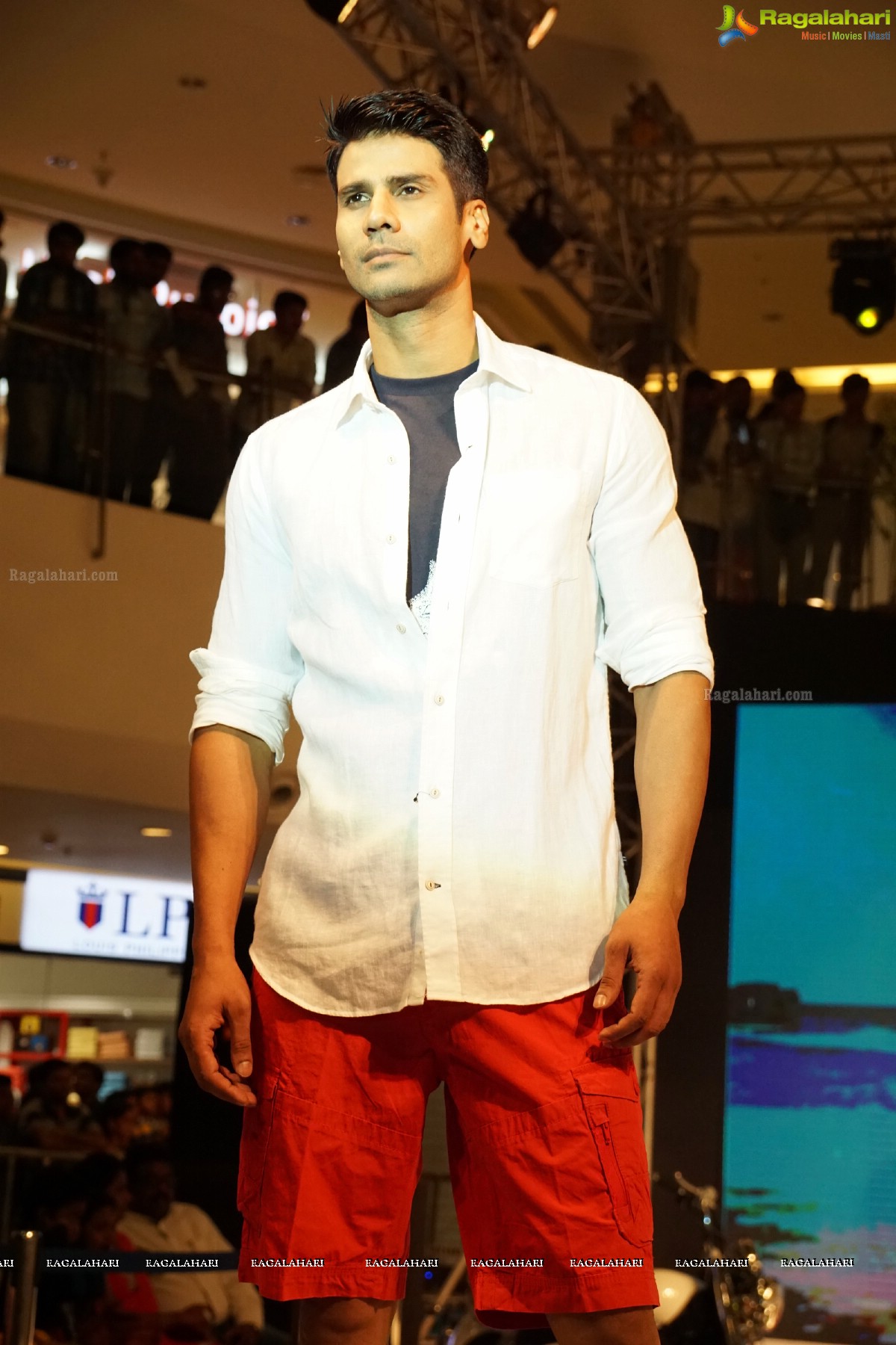 Summer Fashion Showcase at The Forum Sujana Mall