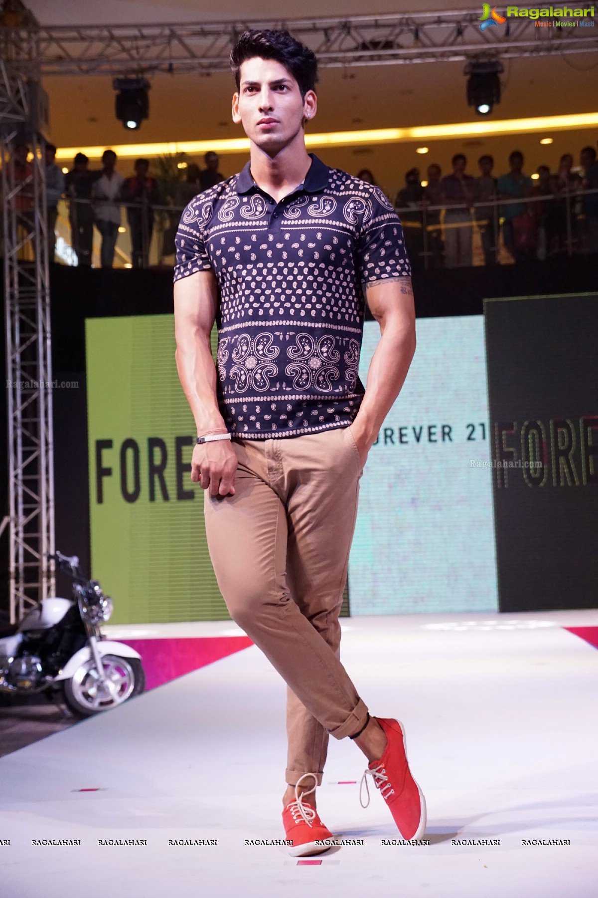 Summer Fashion Showcase at The Forum Sujana Mall