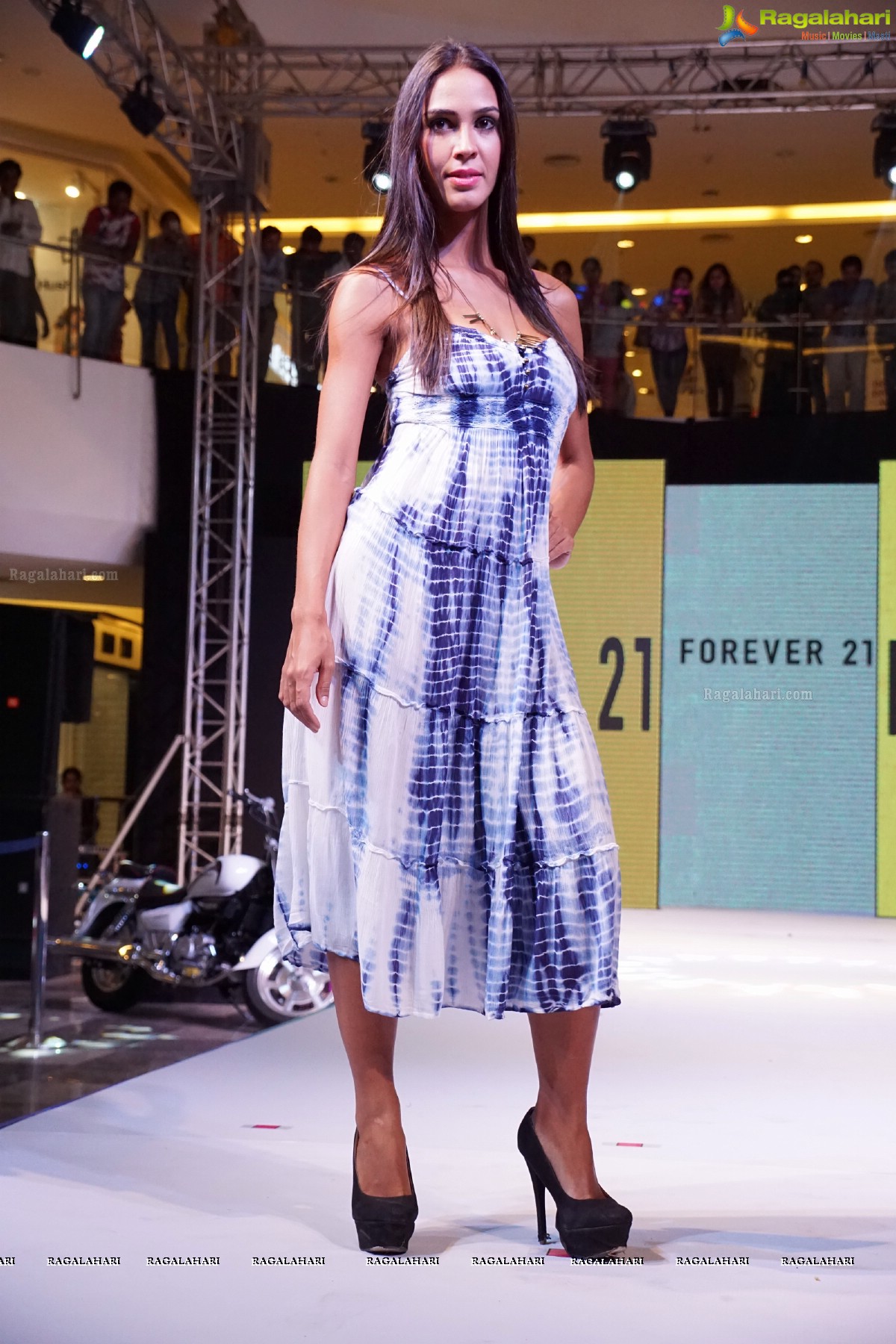 Summer Fashion Showcase at The Forum Sujana Mall