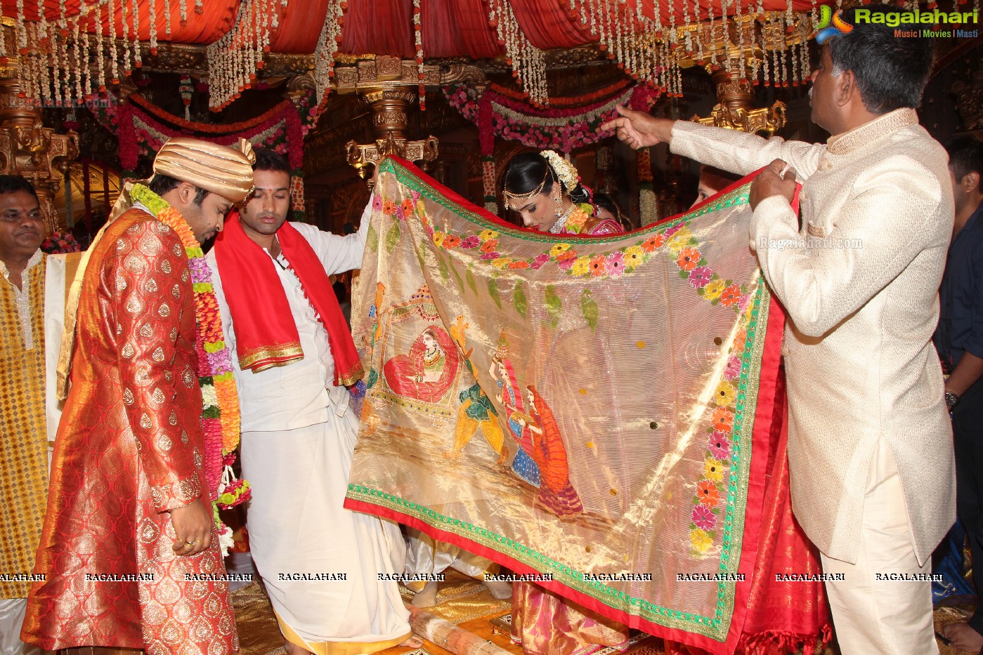 Grand Wedding of Dr. Supreeth Reddy-Dr. Shalini Reddy at HICC, Novotel, Hyderabad