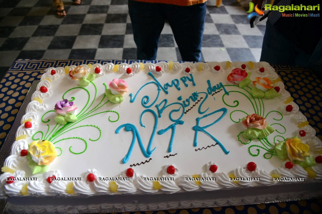 NTR Fans Birthday Celebrations 2016 at Don Bosco School