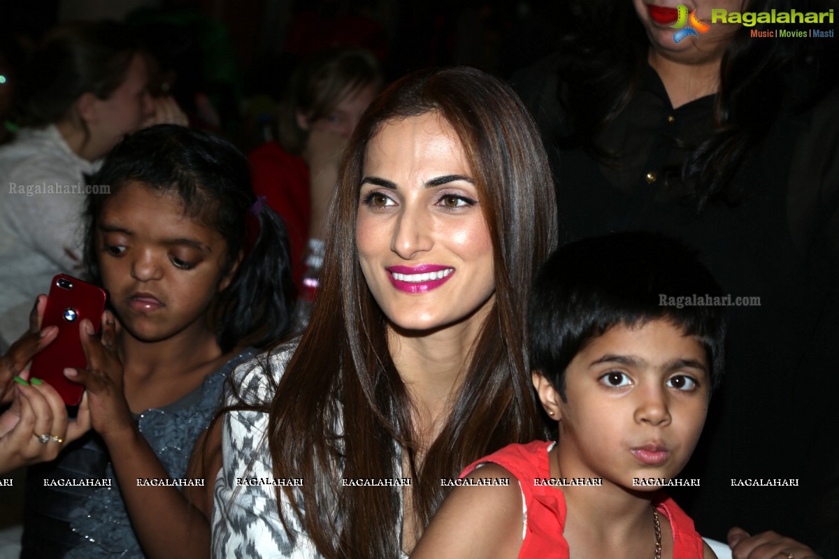 Shilpa Reddy and Regina Cassandra felicitates para-athletes of Aditya Mehta Foundation (AMF) at Inorbit Mall, Hyderabad