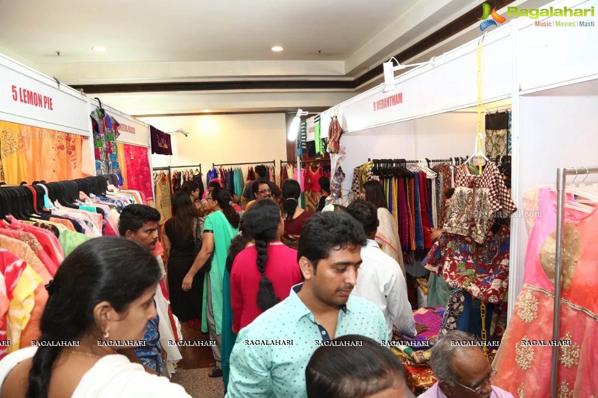 Grand Launch of Sashi Nahata's Akritti Elite Exhibition at Taj Deccan, Hyderabad