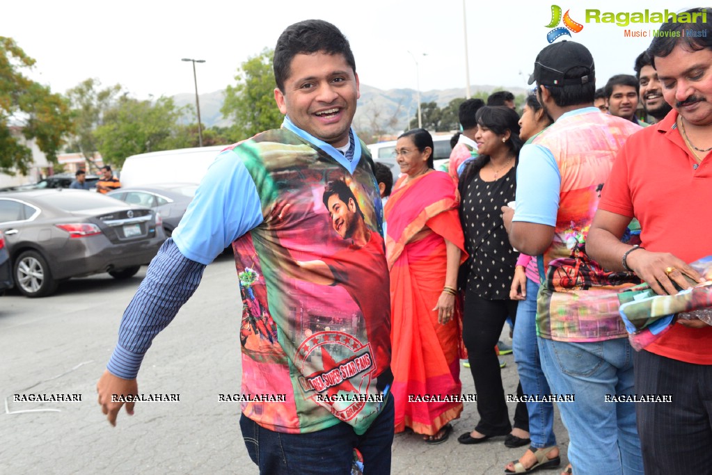 BayArea Mahesh Babu Fans Celebrates Premier Show of Brahmotsavam Movie in Milpitas, California