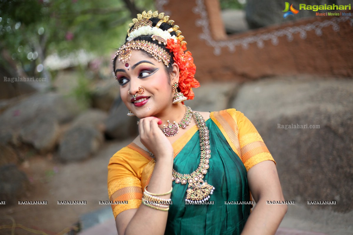 Kuchipudi Dance Recital of Chinamayi Mungara at Shilparamam, Hyderabad