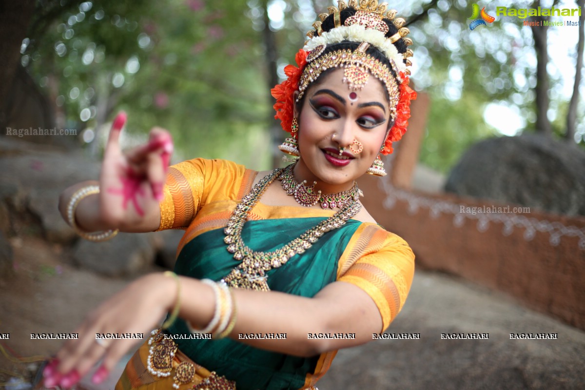 Kuchipudi Dance Recital of Chinamayi Mungara at Shilparamam, Hyderabad