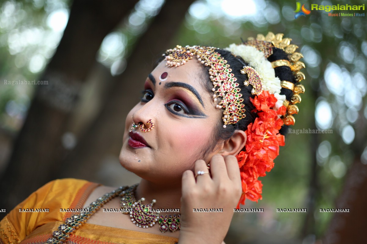 Kuchipudi Dance Recital of Chinamayi Mungara at Shilparamam, Hyderabad