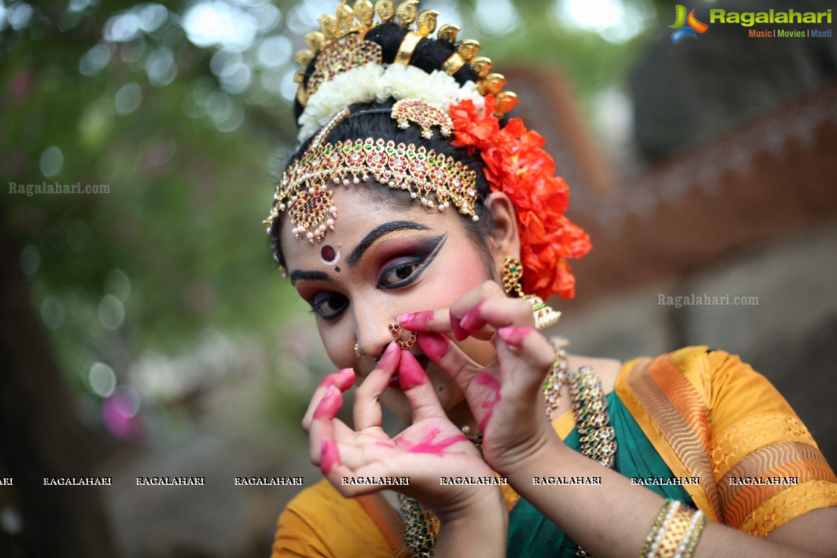 Kuchipudi Dance Recital of Chinamayi Mungara at Shilparamam, Hyderabad