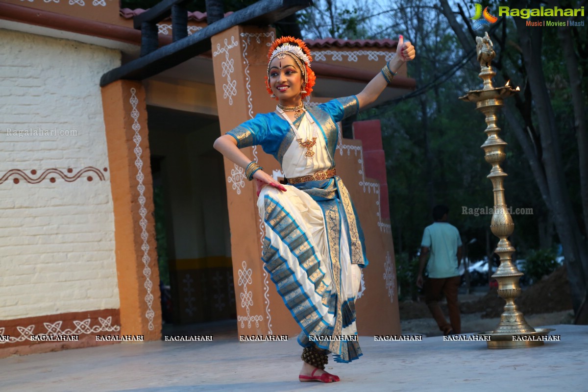 Kuchipudi Dance Recital of Chinamayi Mungara at Shilparamam, Hyderabad