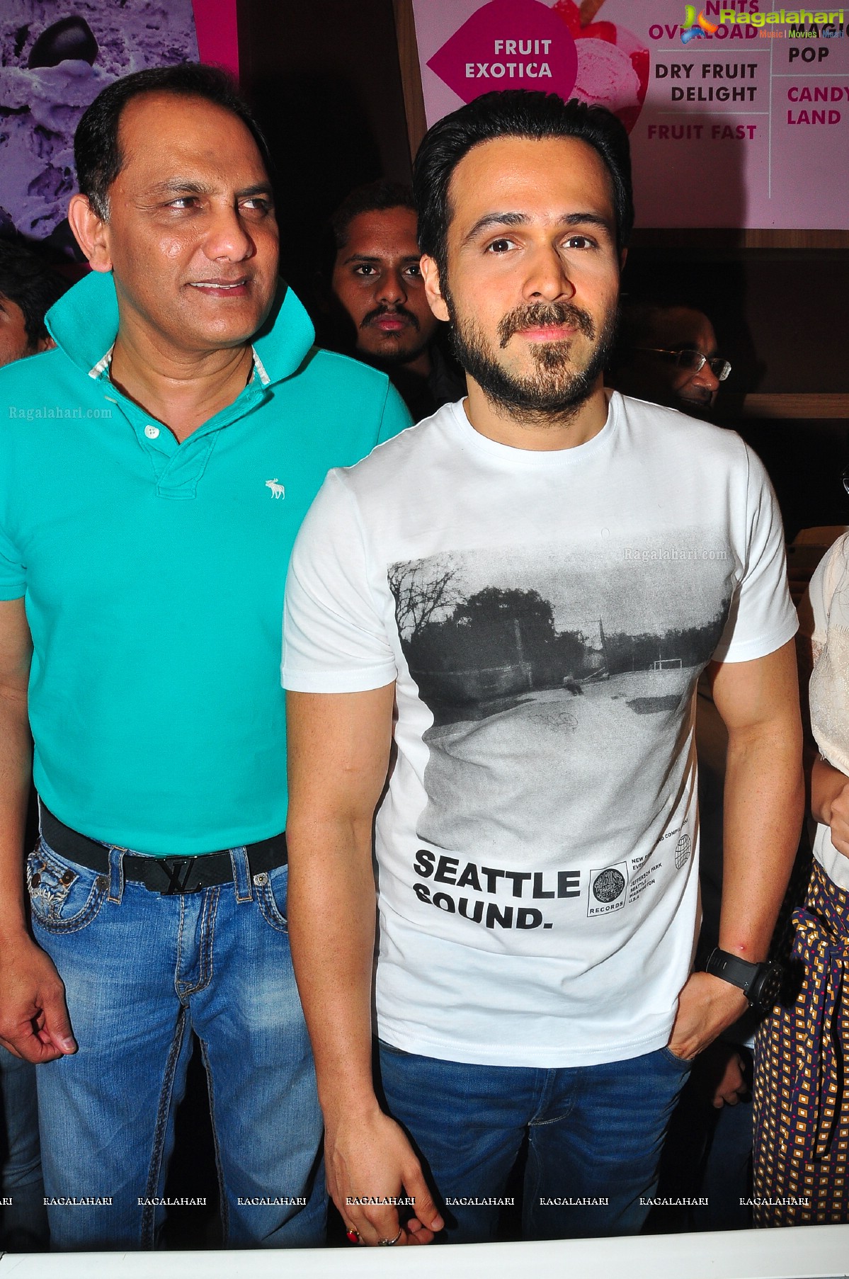 Mohammad Azharuddin, Emraan Hashmi and Prachi Desai at Cream Stone, Inorbit Mall, Hyderabad