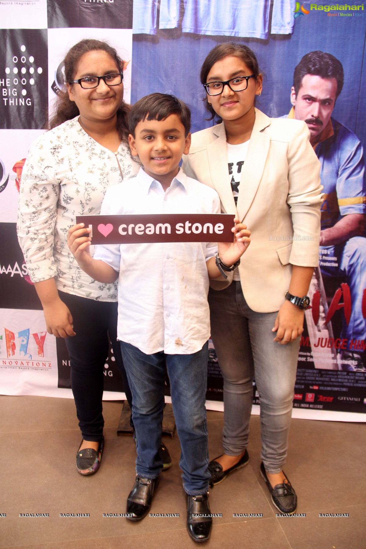 Mohammad Azharuddin, Emraan Hashmi and Prachi Desai at Cream Stone, Inorbit Mall, Hyderabad