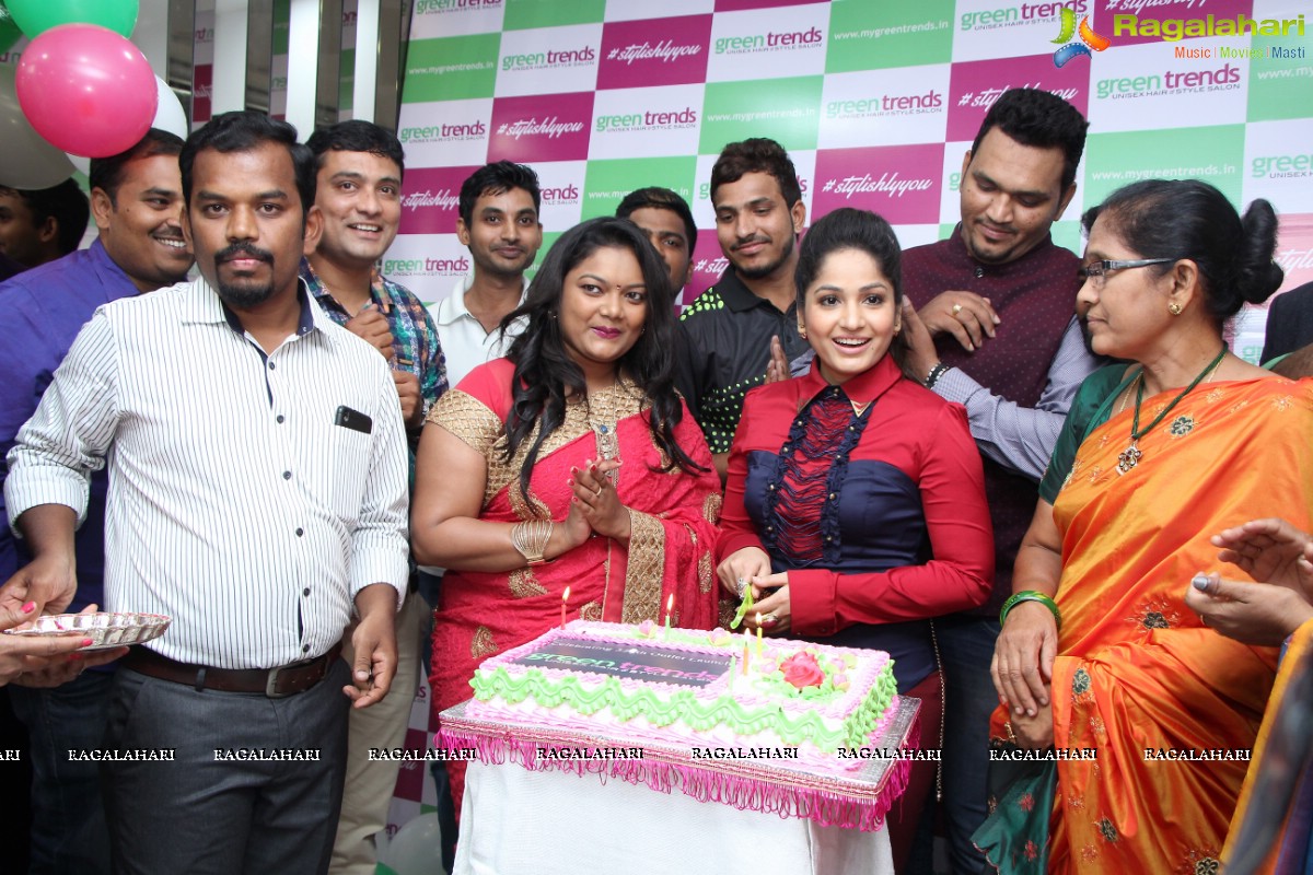 Madhavilatha launches Green Trends at Begumpet