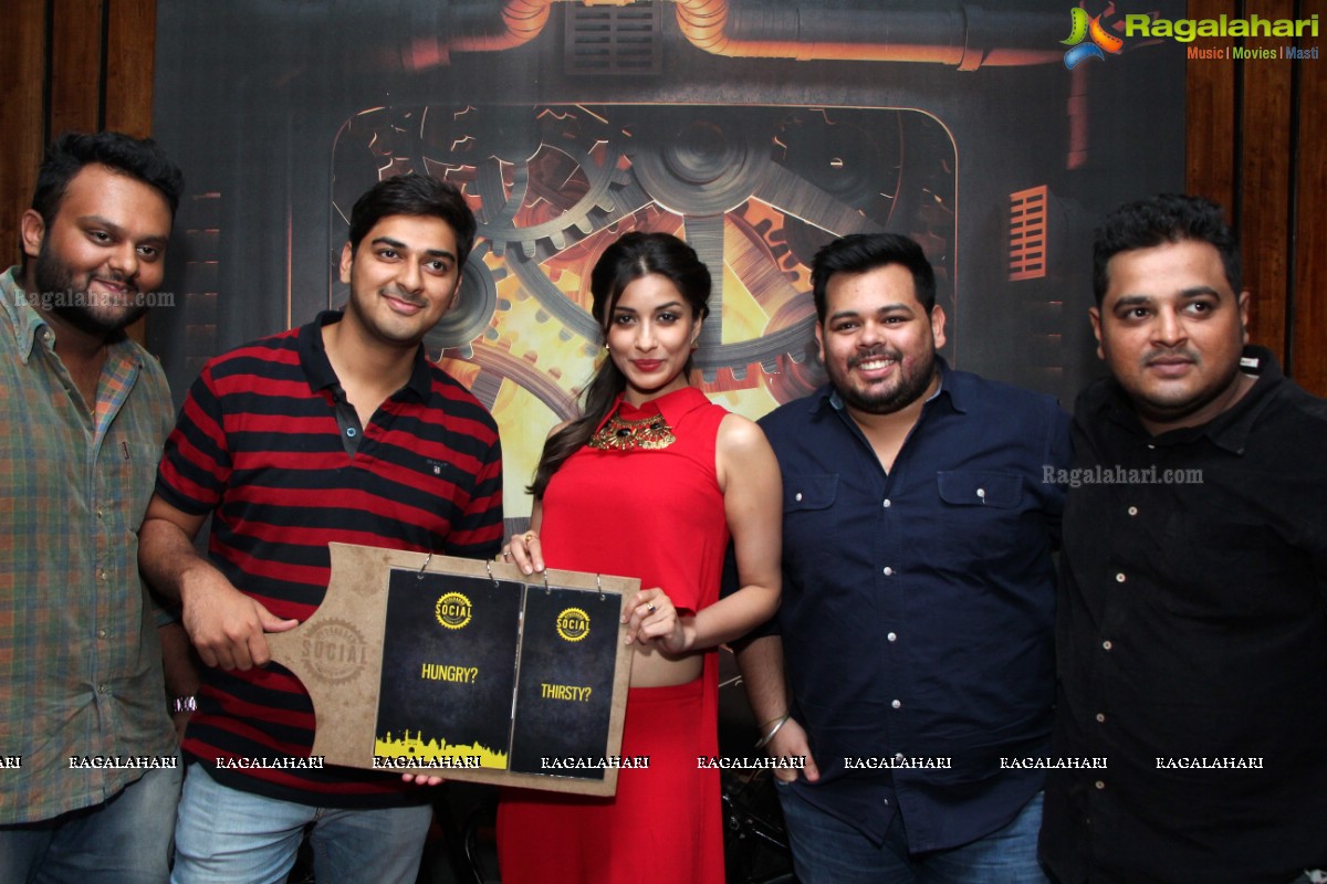 Nyra Banerjee parties and promotes her Bollywood Movie 'One Night Stand' at Hyderabad Social