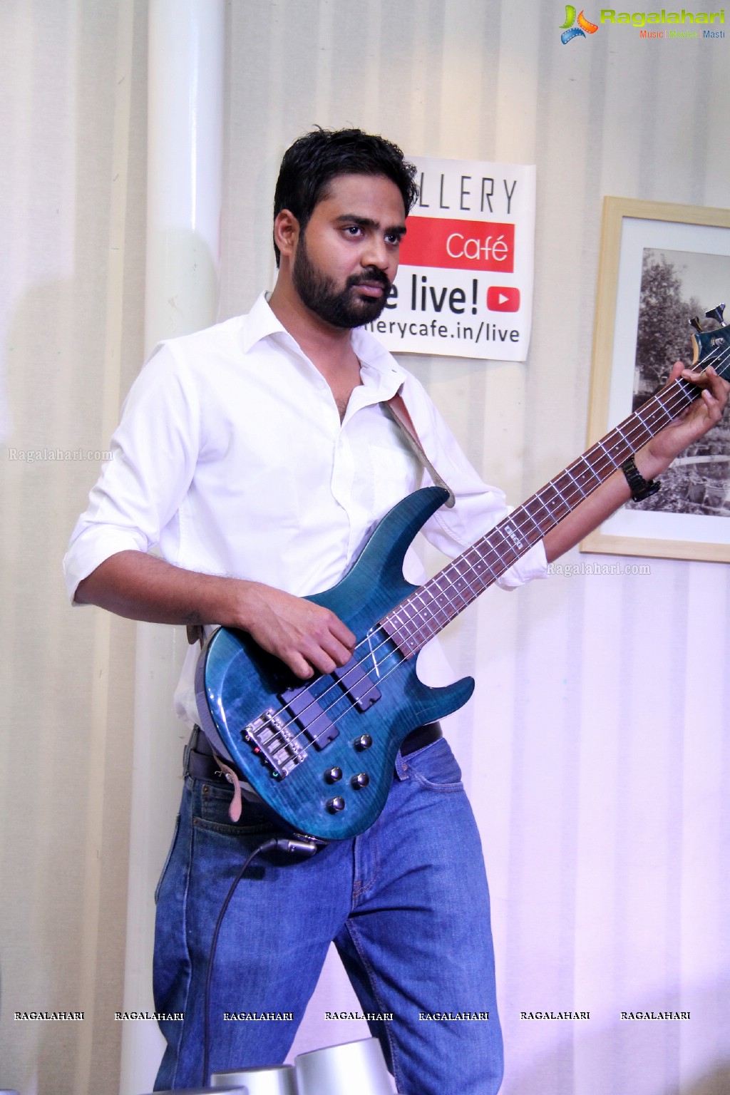Book Launch and JhaalMoody Blues at The Gallery Cafe