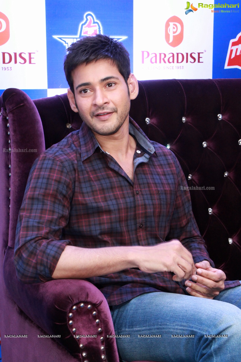 Mahesh Babu felicitates Thumps Up Thunder Challenge Winners at Paradise Restaurant, Hyderabad