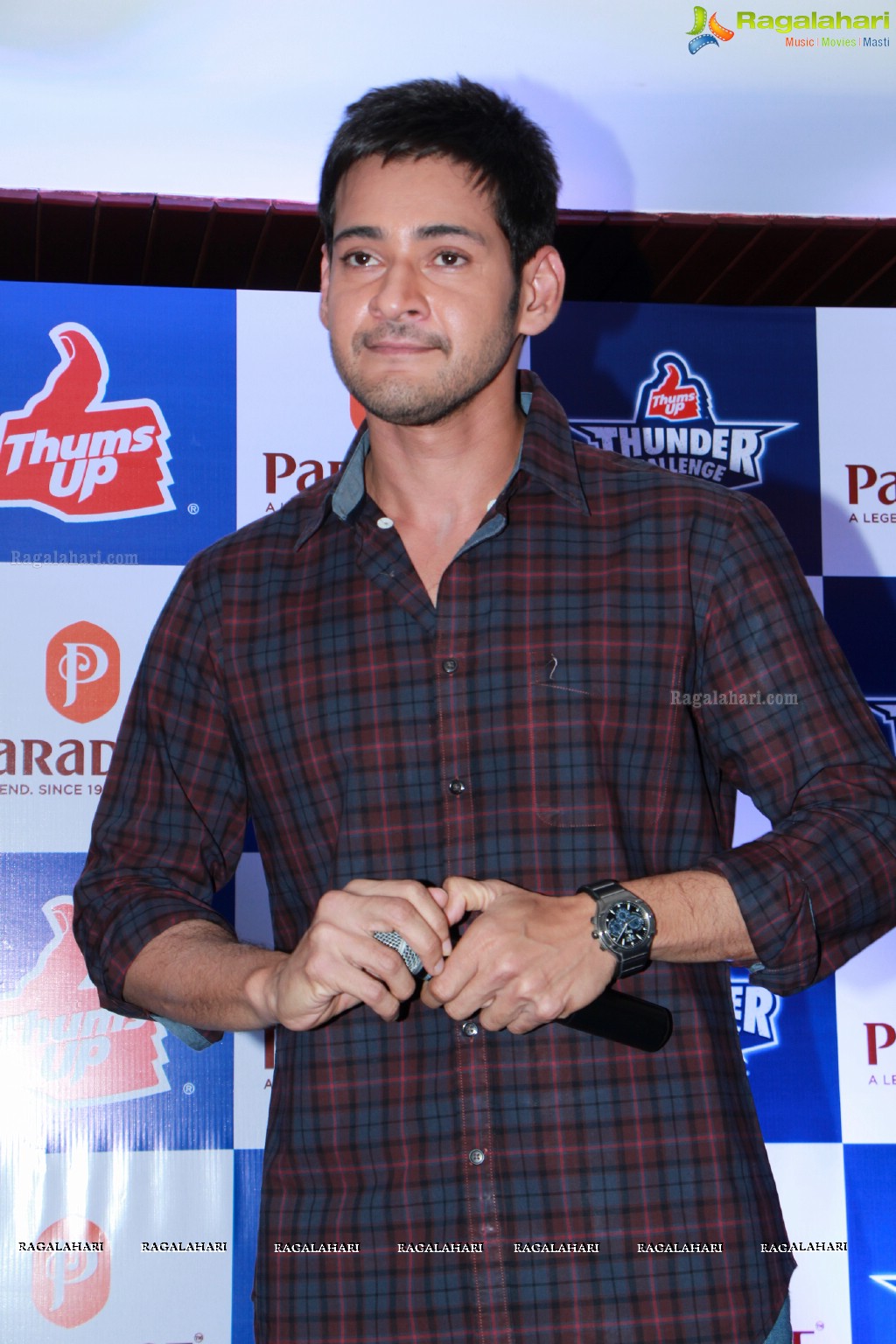 Mahesh Babu felicitates Thumps Up Thunder Challenge Winners at Paradise Restaurant, Hyderabad