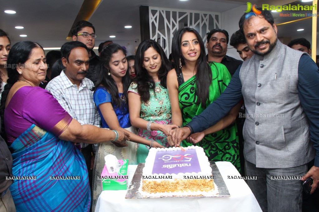 Sanjjanaa launches Naturals Salon and Spa at Kavuri Hills, Hyderabad