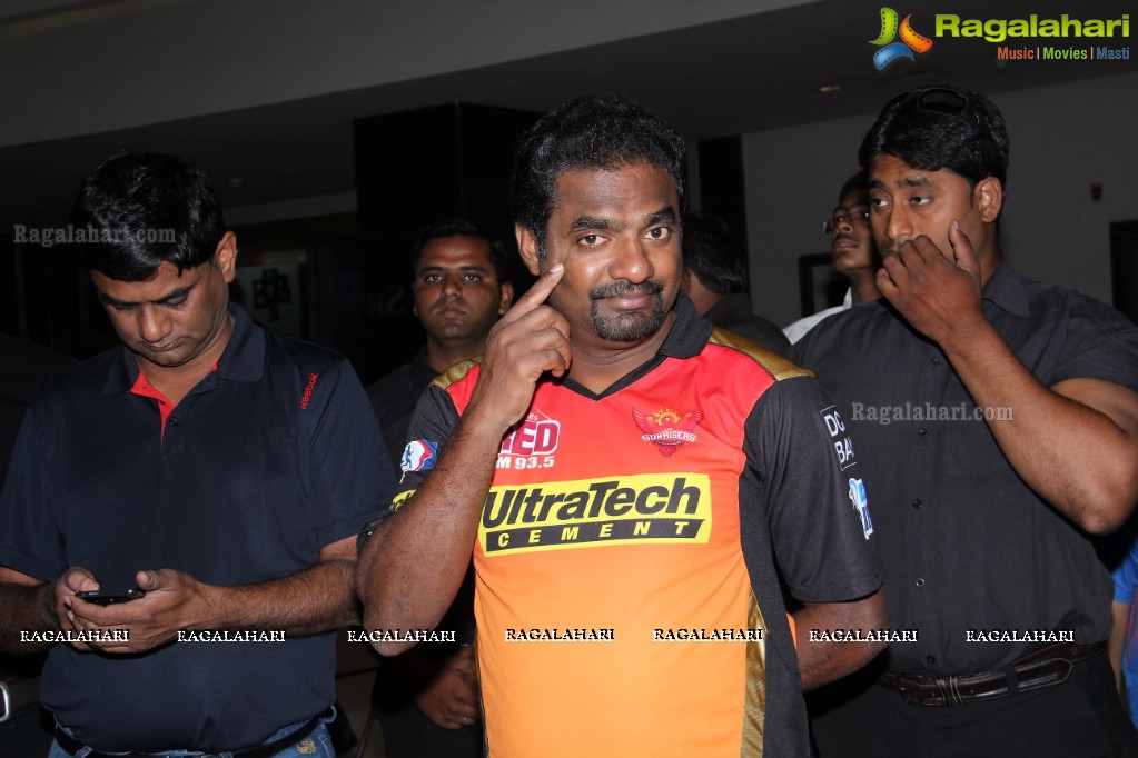 RED FM Meet and Greet Session with VVS Laxman and Muttiah Muralitharan at Manjeera Mall, Hyderabad