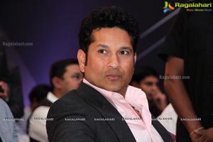 Sachin Tendulkar Smartron tphone