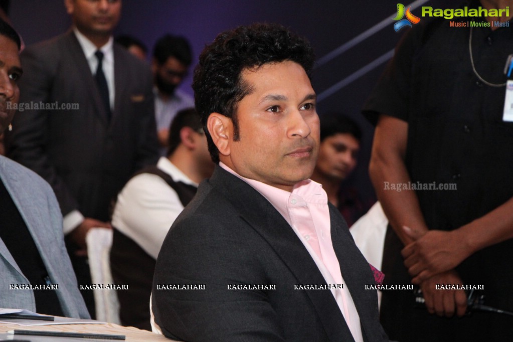 Sachin Tendulkar launches Smartron tphone in Hyderabad