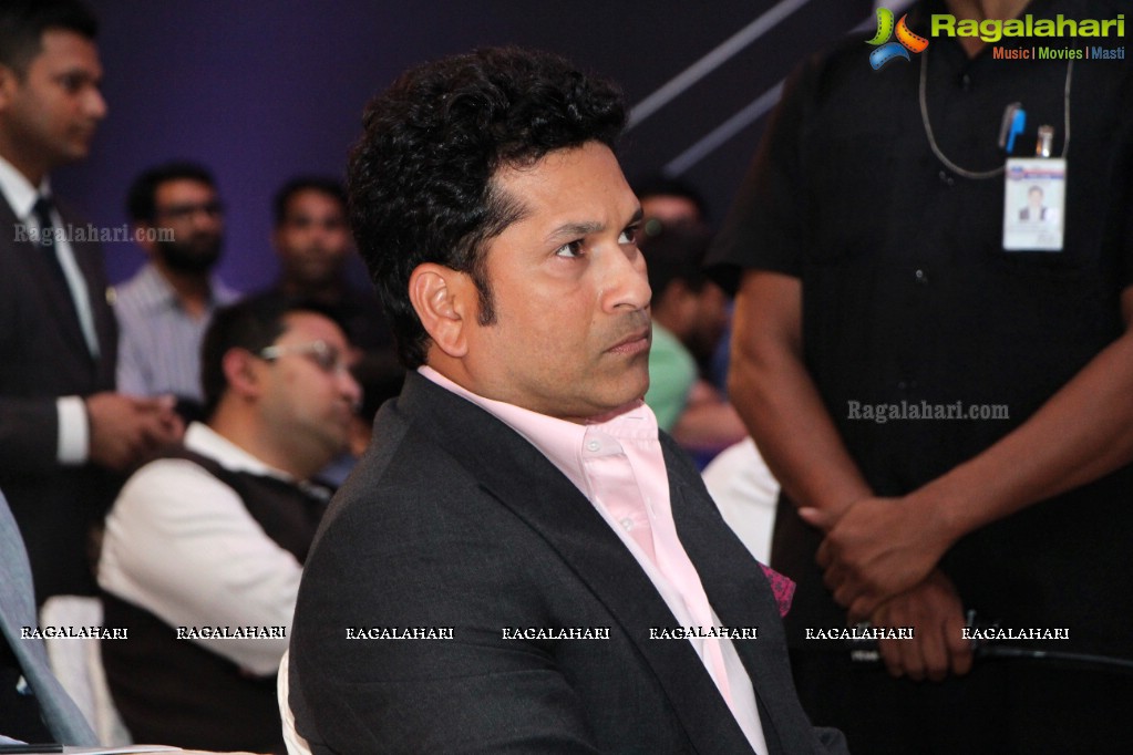 Sachin Tendulkar launches Smartron tphone in Hyderabad