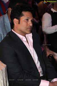 Sachin Tendulkar Smartron tphone