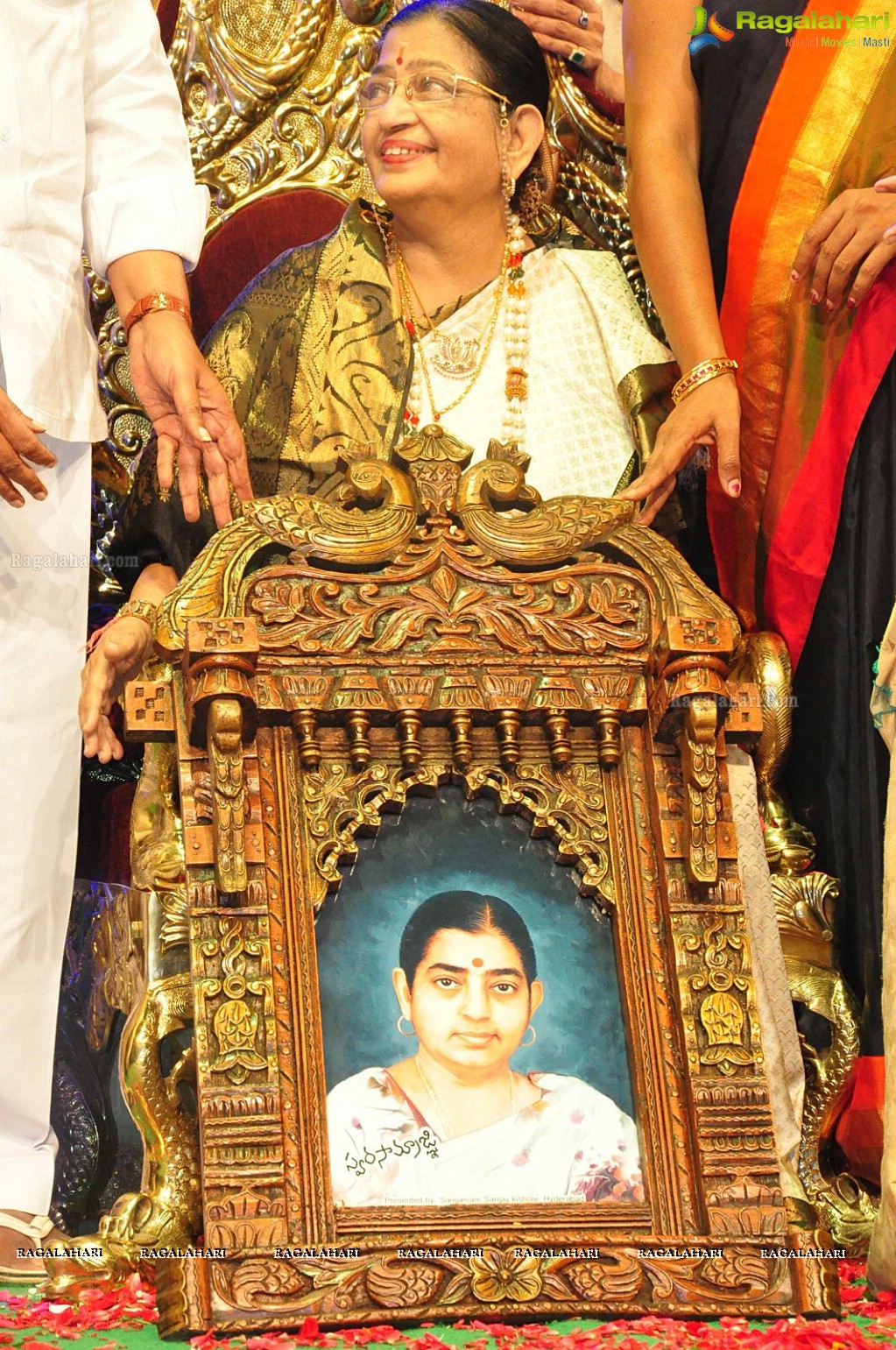 Sangama Foundation Swara Samraagni given to P.Suseela