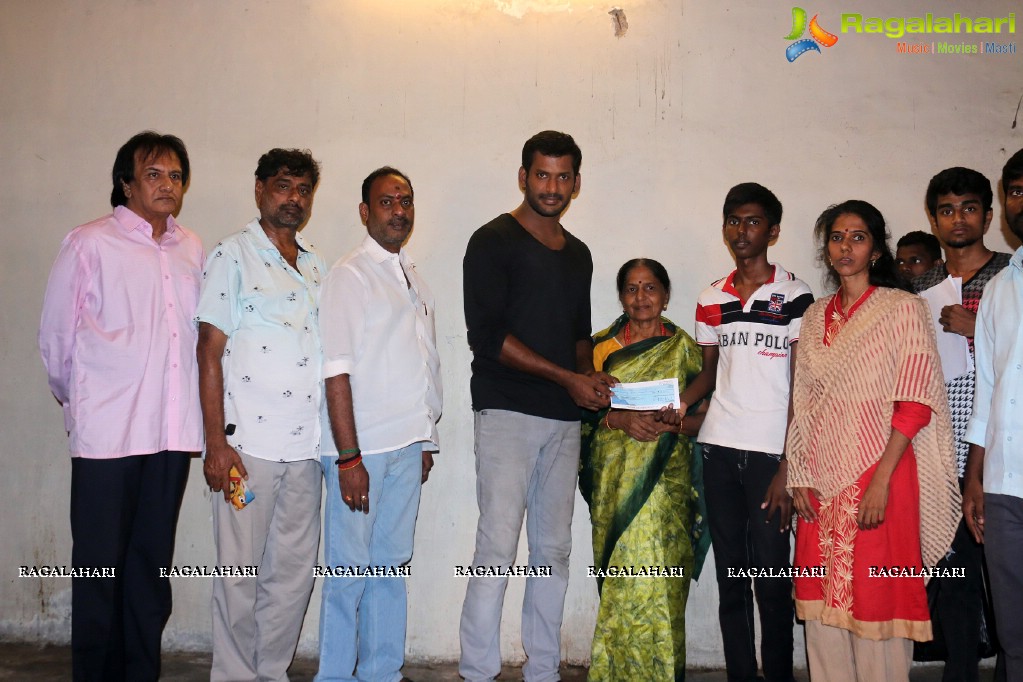 Vishal pays College Fees for Poor Students