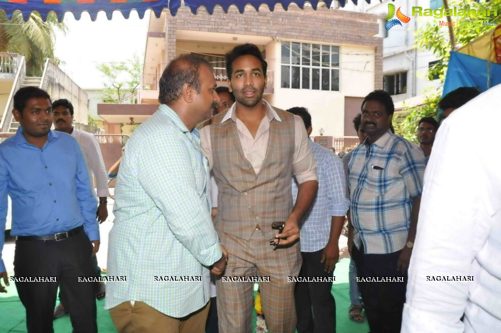 Vishnu Manchu visits Springboard Academy, Hyderabad