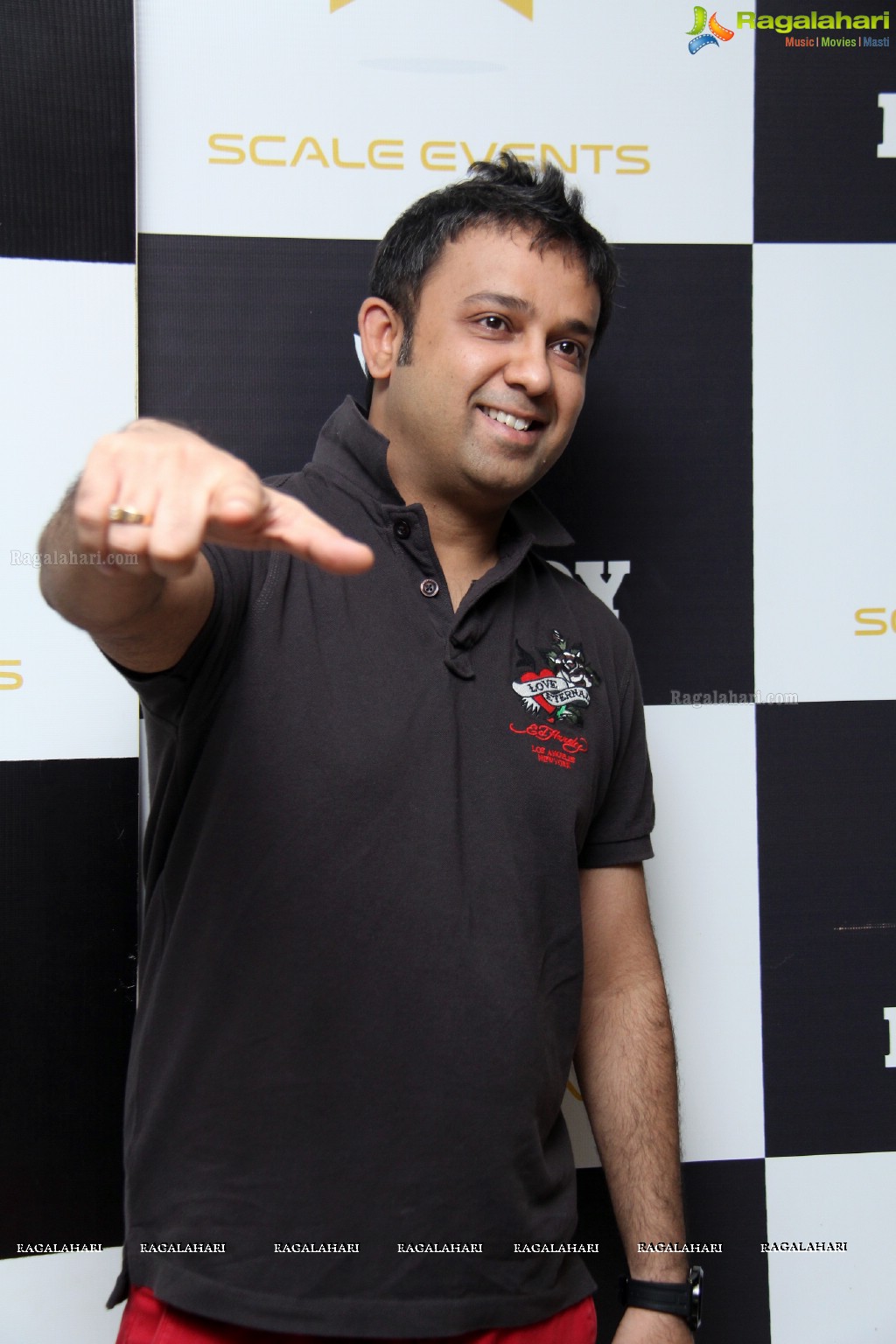 Bollywood Thursday with DJ Piyush Bajaj at Playboy Club - May 12, 2016