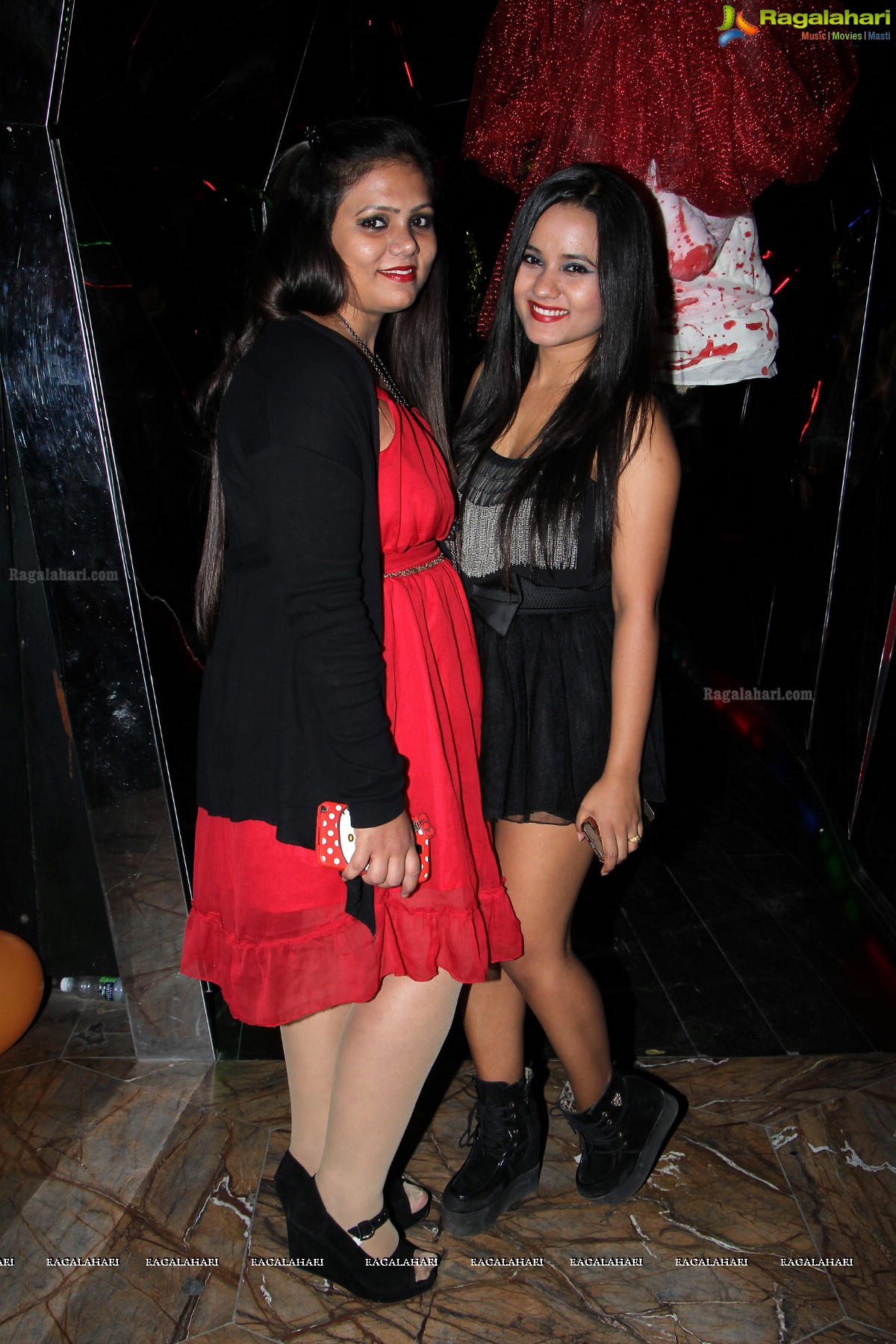 Haunted House Party with #1 Bollywood DJ Piyush Bajaj at Kismet, The Park, Hyderabad