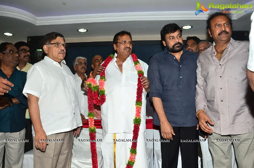 Chiranjeevi, Mohan Babu and Allu Aravind meets Dr. Dasari Narayana Rao