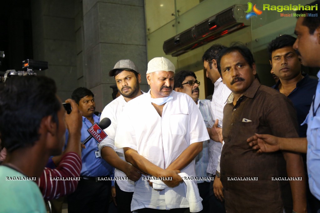 Celebs Pay Homage to Dasari Narayana Rao