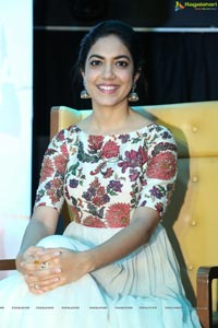 Pelli Choopulu