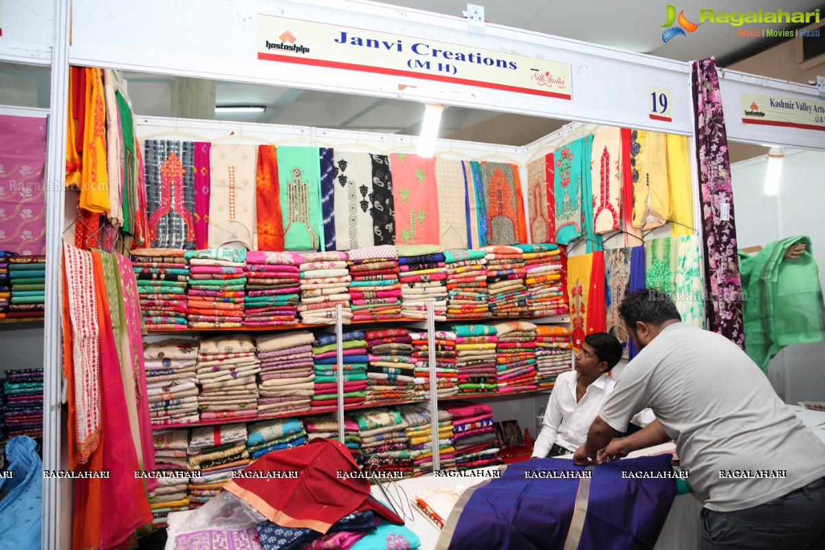 Ashwini and Sudha Jain launches Silk India Expo at Sri Satya Sai Nigamagamam, Hyderabad