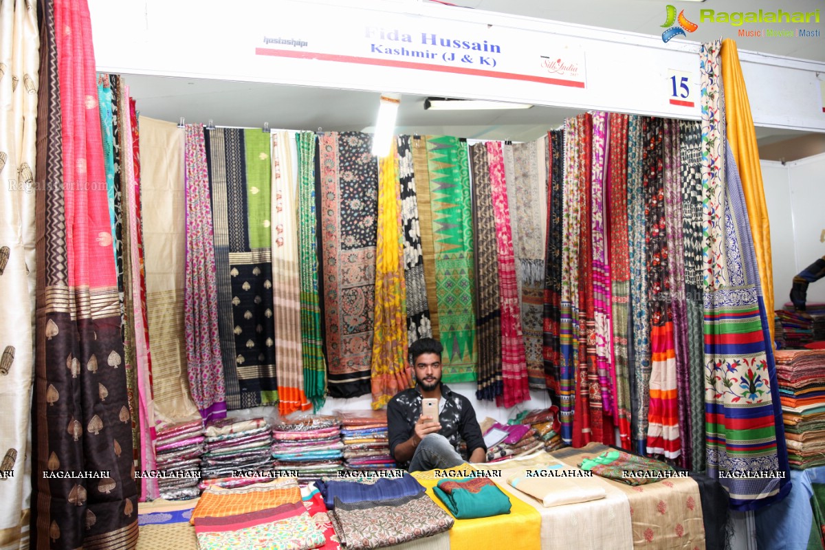 Ashwini and Sudha Jain launches Silk India Expo at Sri Satya Sai Nigamagamam, Hyderabad