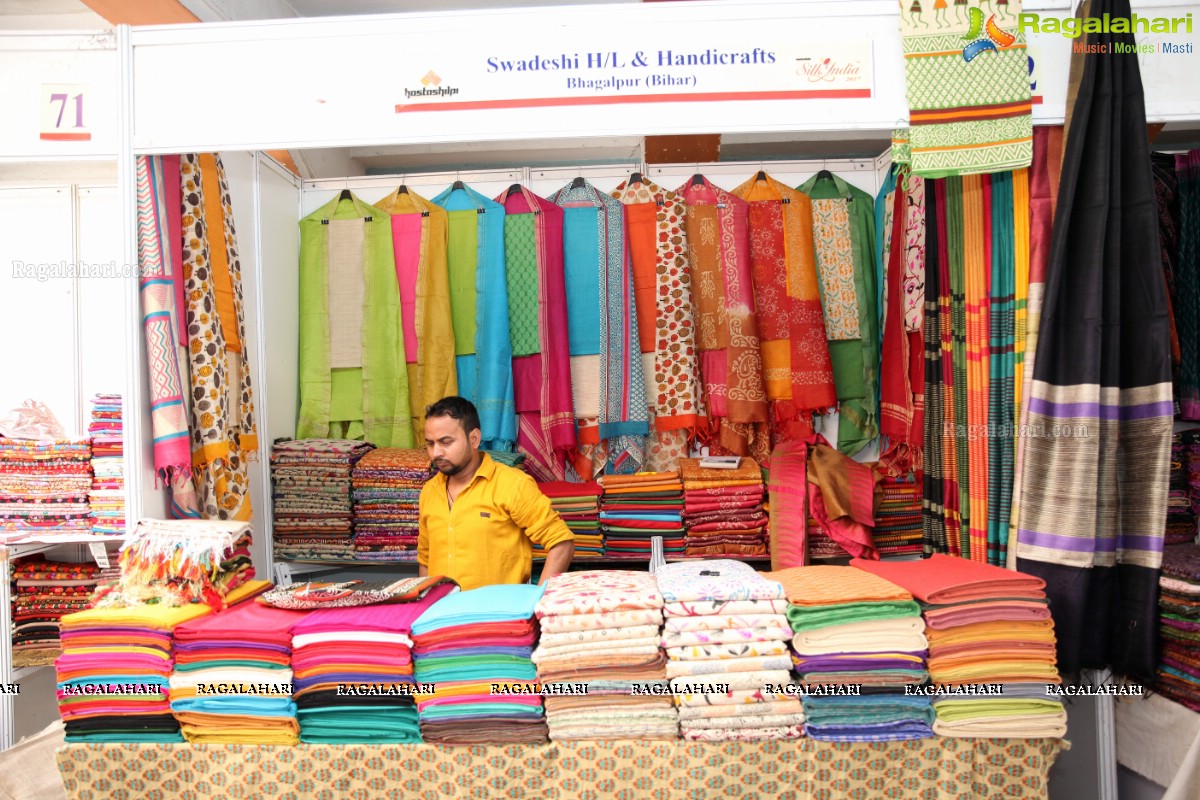 Ashwini and Sudha Jain launches Silk India Expo at Sri Satya Sai Nigamagamam, Hyderabad