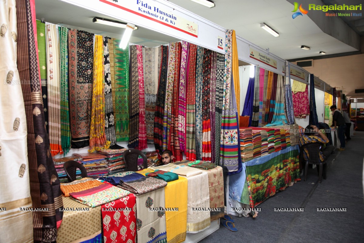 Ashwini and Sudha Jain launches Silk India Expo at Sri Satya Sai Nigamagamam, Hyderabad
