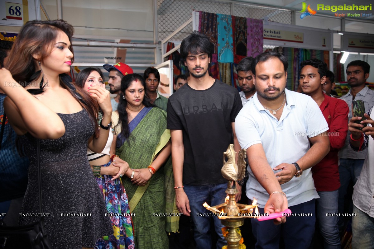 Ashwini and Sudha Jain launches Silk India Expo at Sri Satya Sai Nigamagamam, Hyderabad