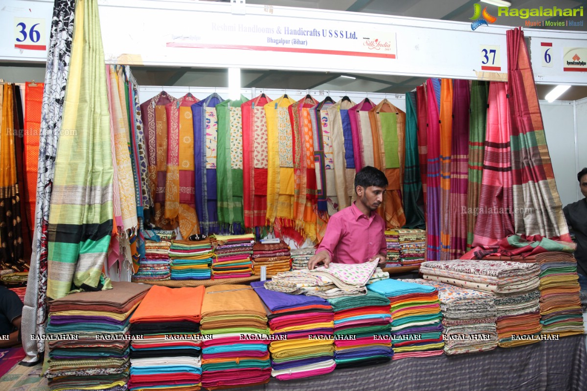 Ashwini and Sudha Jain launches Silk India Expo at Sri Satya Sai Nigamagamam, Hyderabad