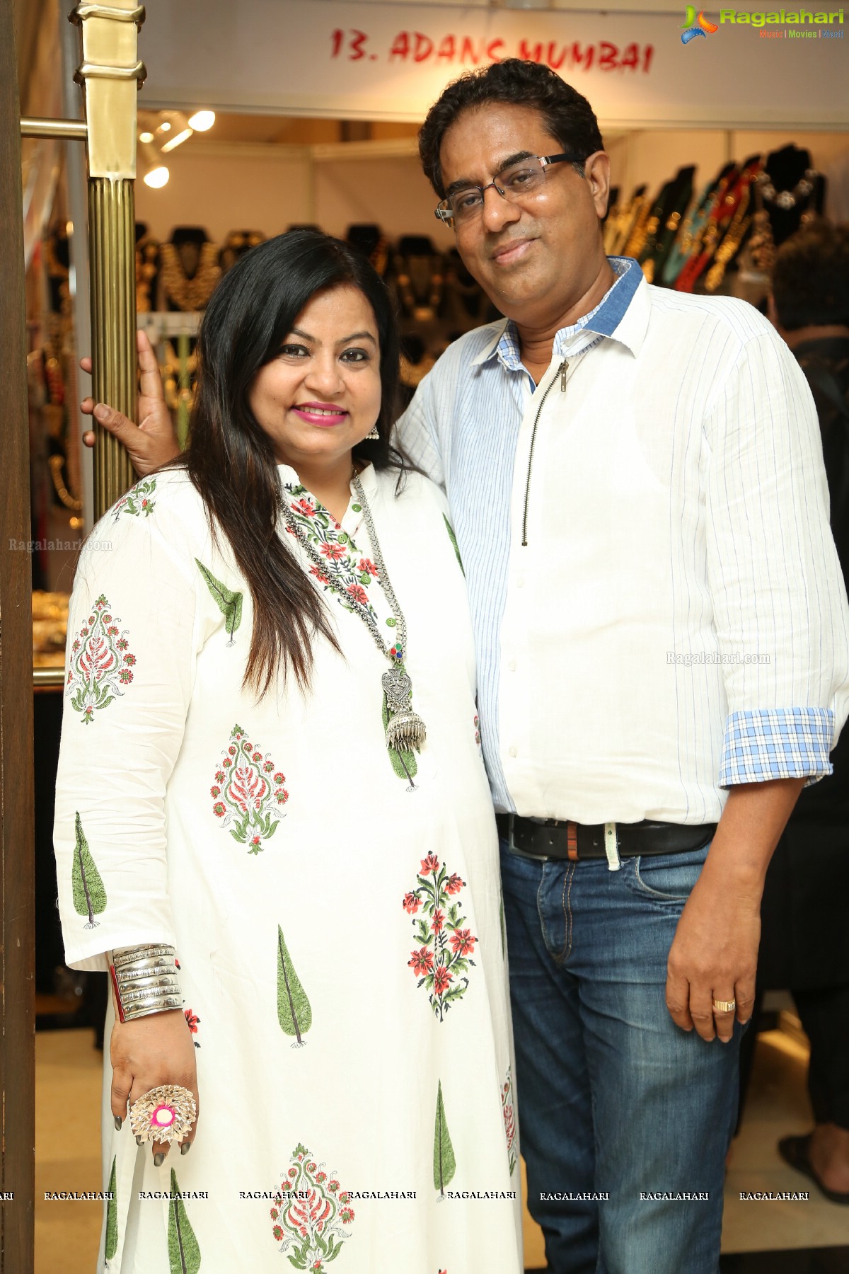 Manisha Pillai inaugurates Glitz and Glam Fashion and Lifestyle Exhibition and Sale by Akritti Elite at Taj Deccan, Hyderabad